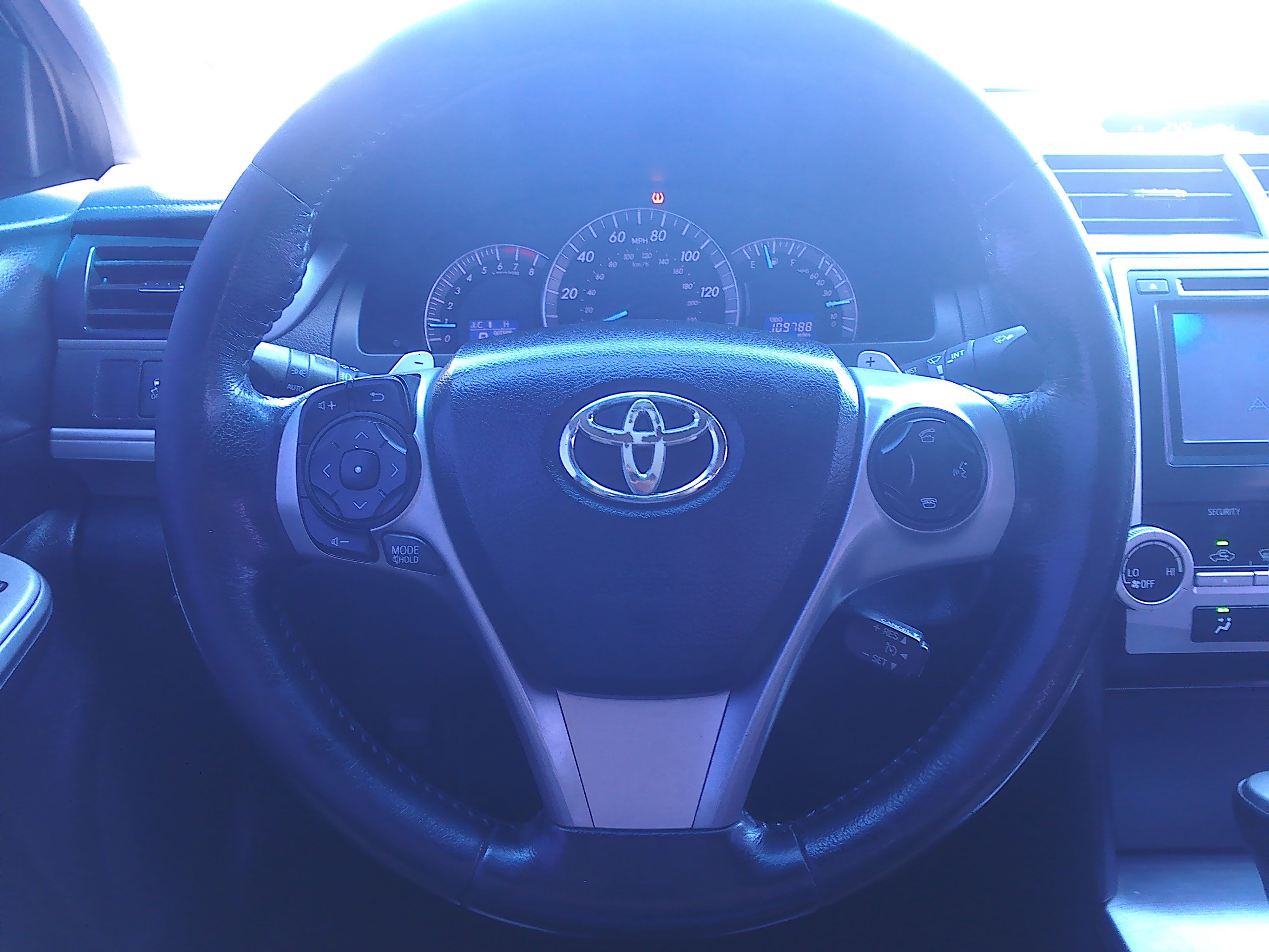 Used 2012 Toyota Camry SE V6 FWD image 25