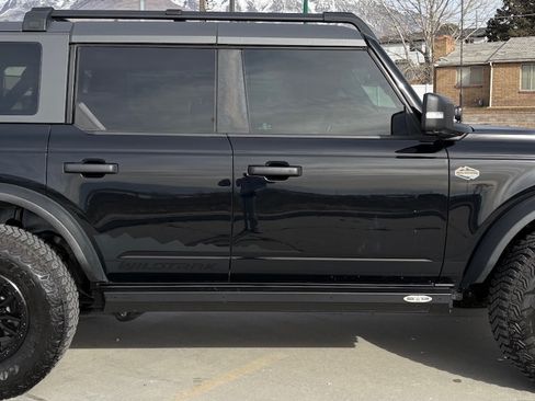 Used 2023 Ford Bronco Wildtrak image 8