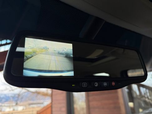 Used 2014 Chevrolet Suburban LT image 14