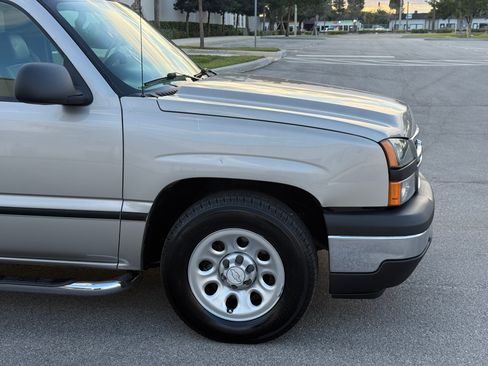 Used 2007 Chevrolet Silverado 1500 Classic W/T image 71