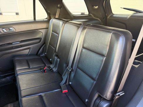 Used 2013 Ford Explorer image 64