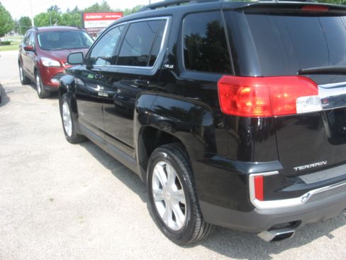 Used 2017 GMC Terrain AWD SLE w/ SLE-2 image 6