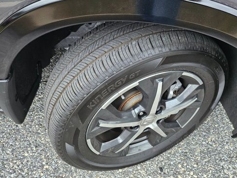 Used 2025 Honda HR-V EX-L image 7