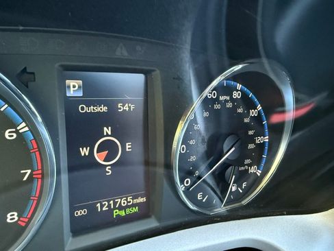 Used 2016 Toyota RAV4 AWD Limited image 10