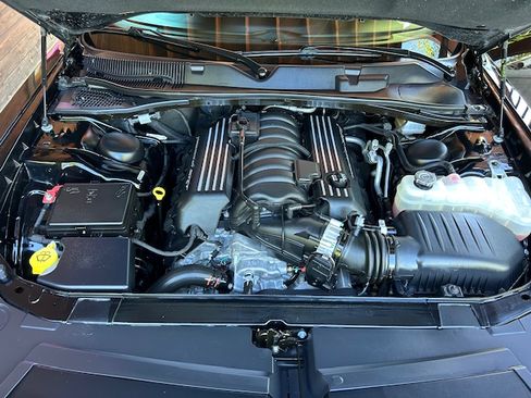 Used 2022 Dodge Challenger R/T Scat Pack RWD image 28