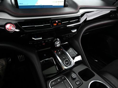 Used 2022 Acura MDX A-Spec image 35