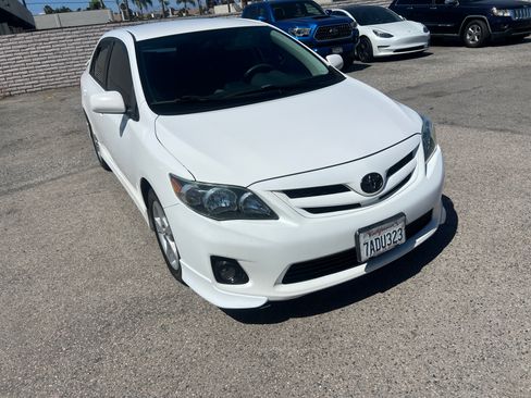 Used 2013 Toyota Corolla S FWD image 2