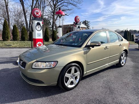 Used 2008 Volvo S40 2.4i image 1