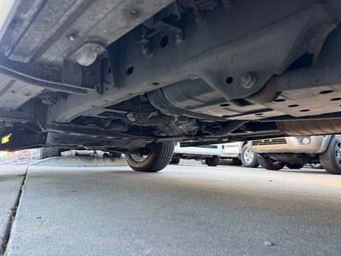 Used 2004 Lexus LX 470 image 43