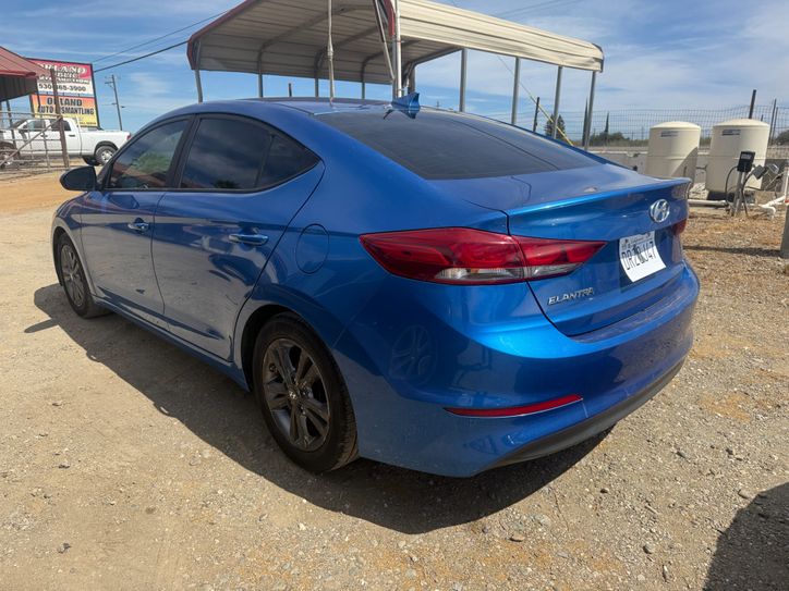 Used 2017 Hyundai Elantra SE FWD image 3