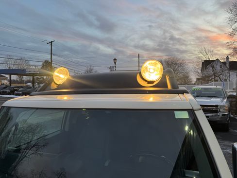 Used 2012 Toyota FJ Cruiser image 5