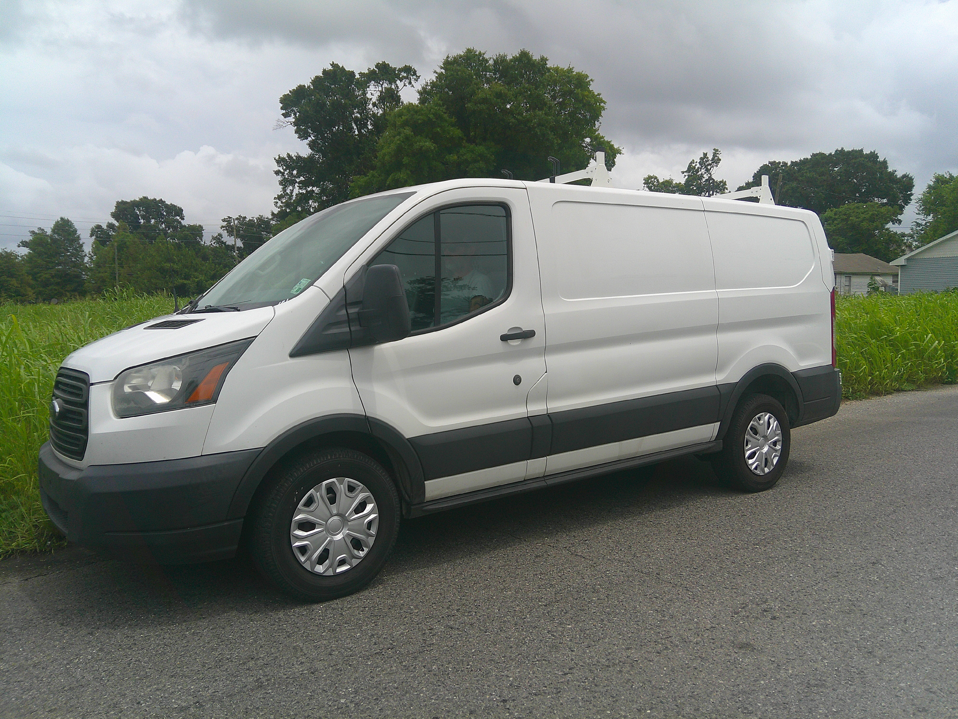 Used 2019 Ford Transit 150 XL RWD image 1