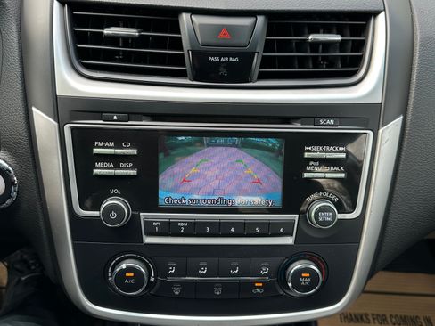 Used 2018 Nissan Altima SL FWD image 10