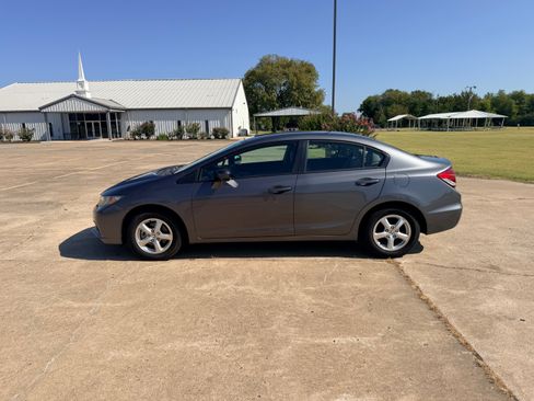 Used 2015 Honda Civic Natural Gas Sedan image 8