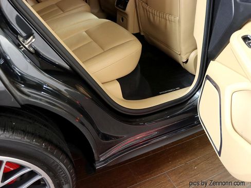 Used 2017 Porsche Macan GTS image 32