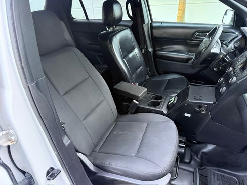 Used 2019 Ford Explorer 4WD Police Interceptor image 13