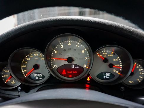 Used 2006 Porsche 911 Carrera S Coupe RWD image 20