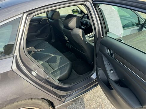 Used 2021 Honda Accord 2.0T Touring image 17