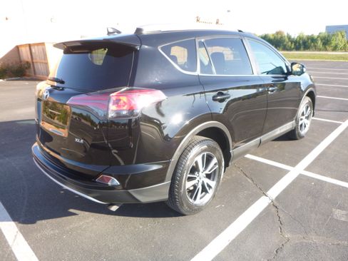 Used 2016 Toyota RAV4 XLE image 6