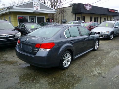 Used 2014 Subaru Legacy 2.5i image 4