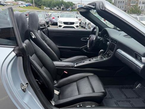 Used 2014 Porsche 911 Carrera 2 wheel drive image 5