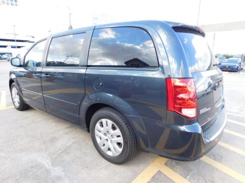 Used 2014 Dodge Grand Caravan SE image 6