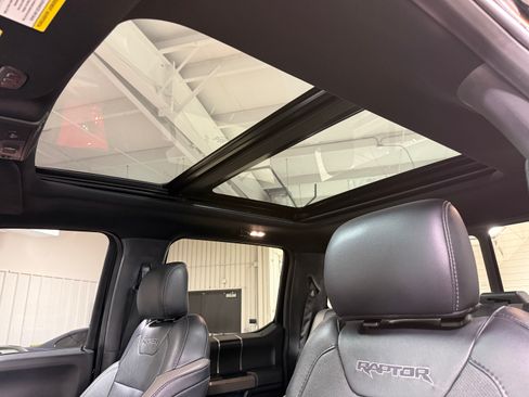 Used 2018 Ford F150 4x4 Crew Cab Raptor image 36