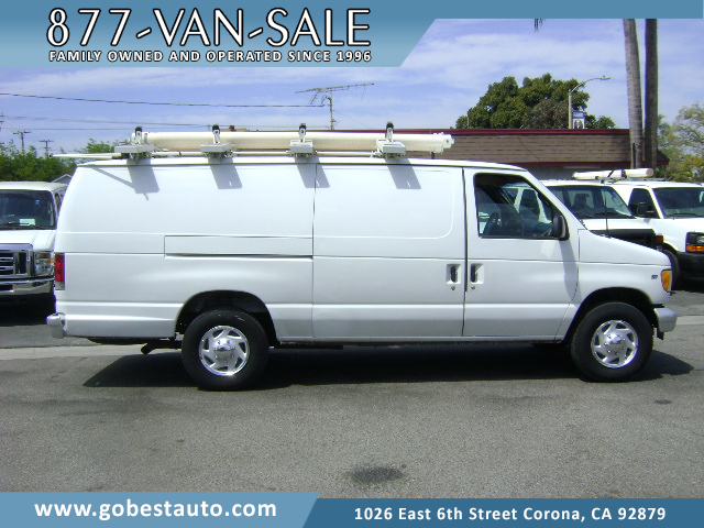 Used 2002 Ford E-350 and Econoline 350 Extended Super Duty RWD image 1
