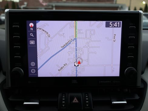 Used 2022 Toyota RAV4 Limited image 19