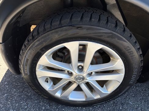 Used 2011 Nissan Juke AWD image 22