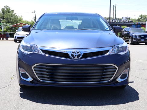 Used 2014 Toyota Avalon XLE FWD image 3