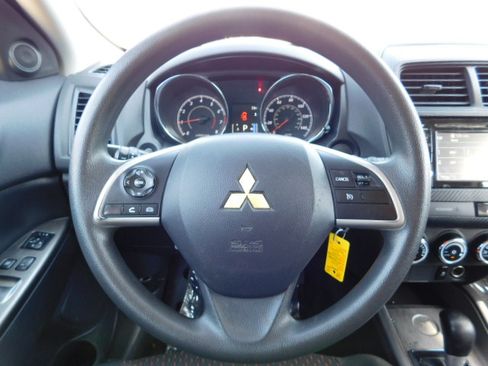 Used 2018 Mitsubishi Outlander Sport ES image 13