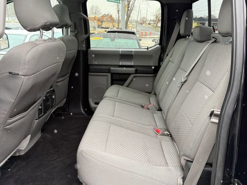 Used 2016 Ford F150 XLT image 14