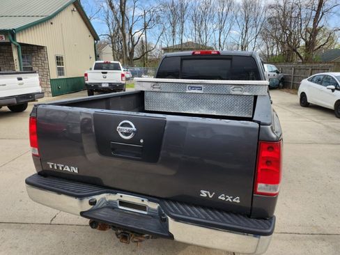 Used 2012 Nissan Titan SV image 8