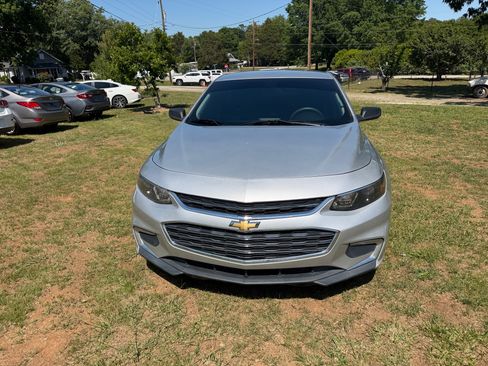 Used 2017 Chevrolet Malibu LS w/ 1LS FWD image 8