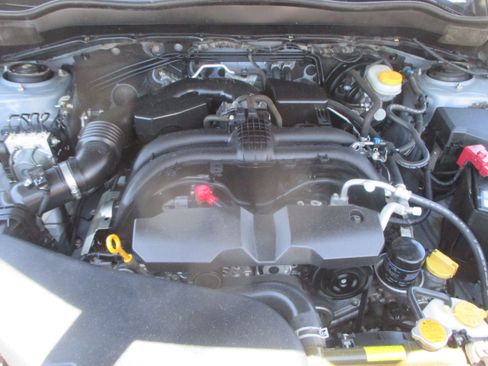 Used 2018 Subaru Forester 2.5i Premium AWD/4WD image 18