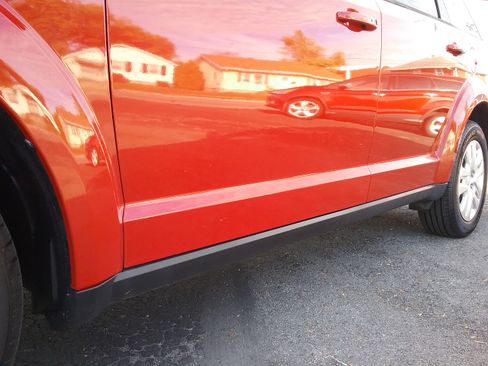 Used 2017 Dodge Journey SE image 19