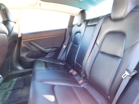 Used 2020 Tesla Model 3 Performance image 20