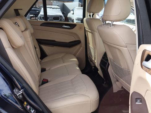 Used 2019 Mercedes-Benz GLE 400 image 13