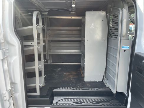 Used 2019 Ford Transit 150 image 10