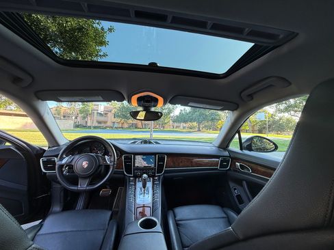 Used 2013 Porsche Panamera image 24