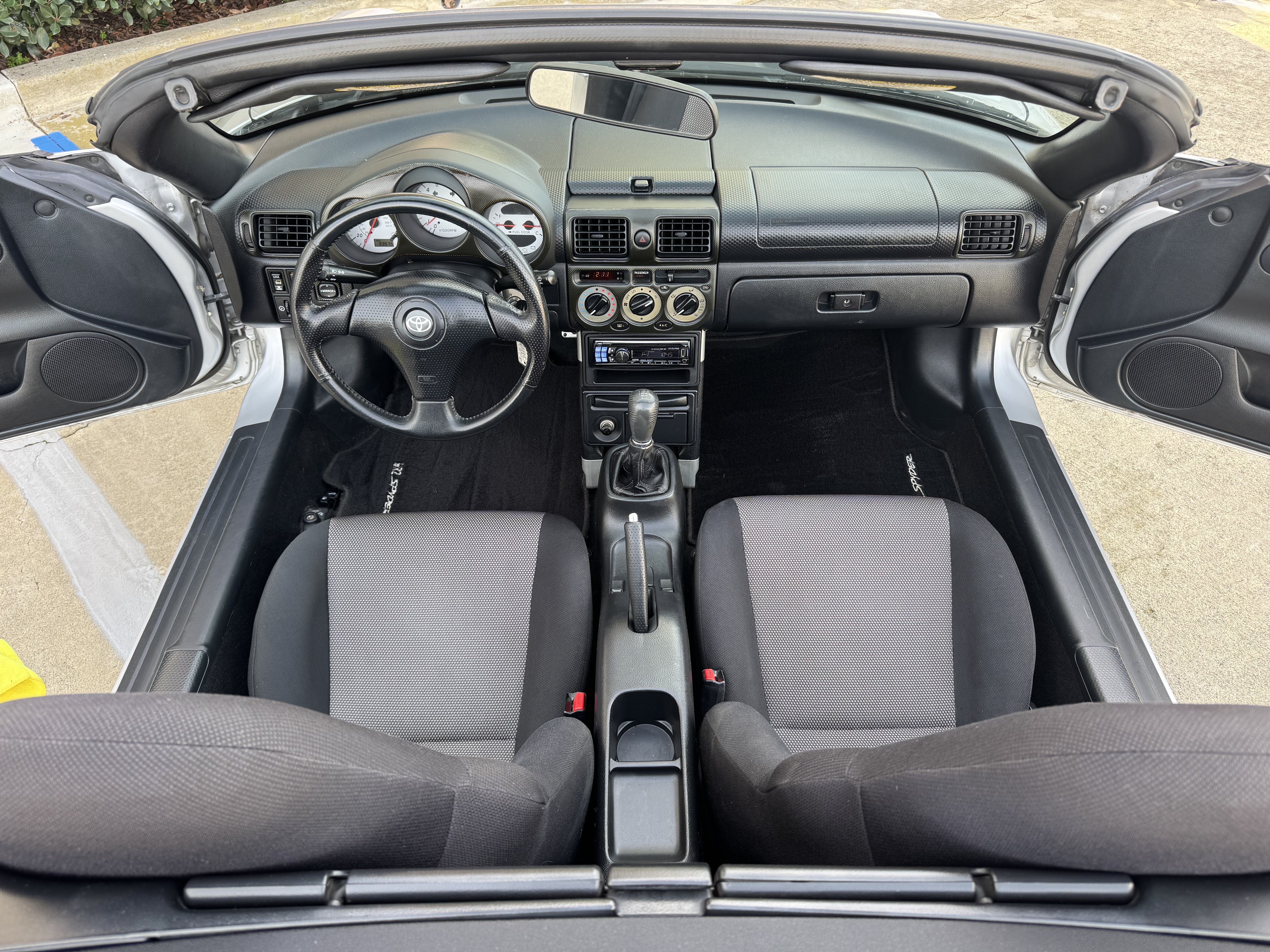 Used 2002 Toyota MR2 Spyder RWD image 42