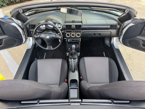 Used 2002 Toyota MR2 Spyder image 42