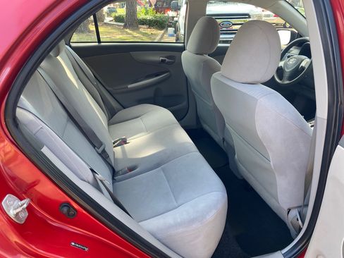 Used 2010 Toyota Corolla LE image 10