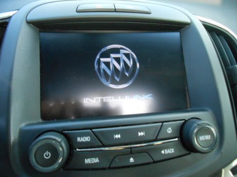 Used 2015 Buick LaCrosse Leather FWD image 15