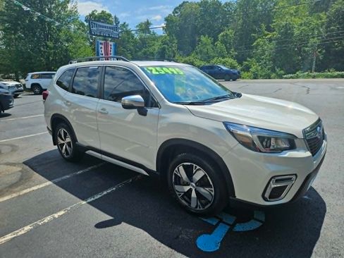 Used 2020 Subaru Forester Touring AWD/4WD image 4