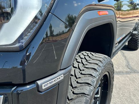 Used 2024 GMC Sierra 2500 4x4 Crew Cab AT4 image 40