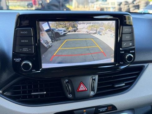 Used 2020 Hyundai Elantra GT image 23