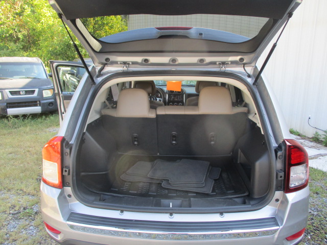 Used 2015 Jeep Compass 4WD Latitude image 54