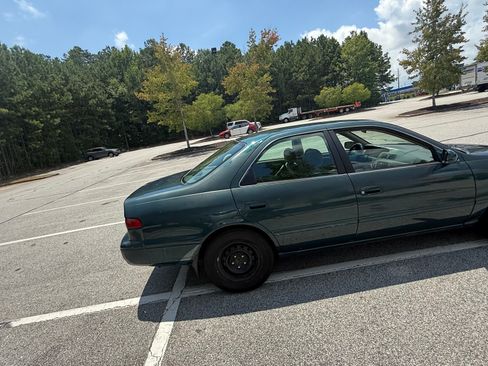 Used 1997 Toyota Camry image 4